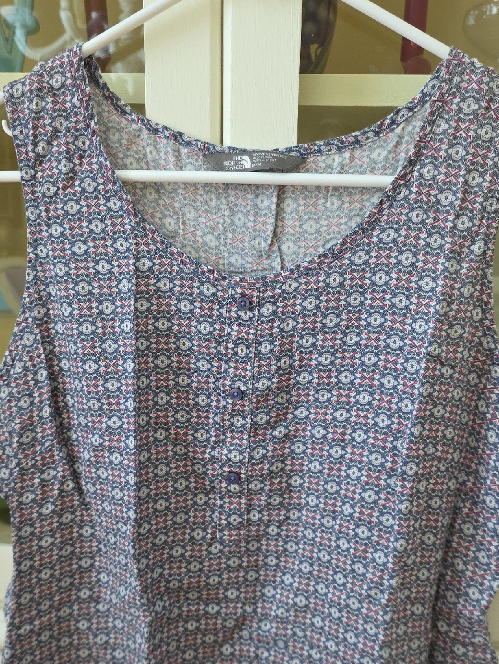 The North Face Women's Sleeveless Geometric Print Tank - Navy & Pink